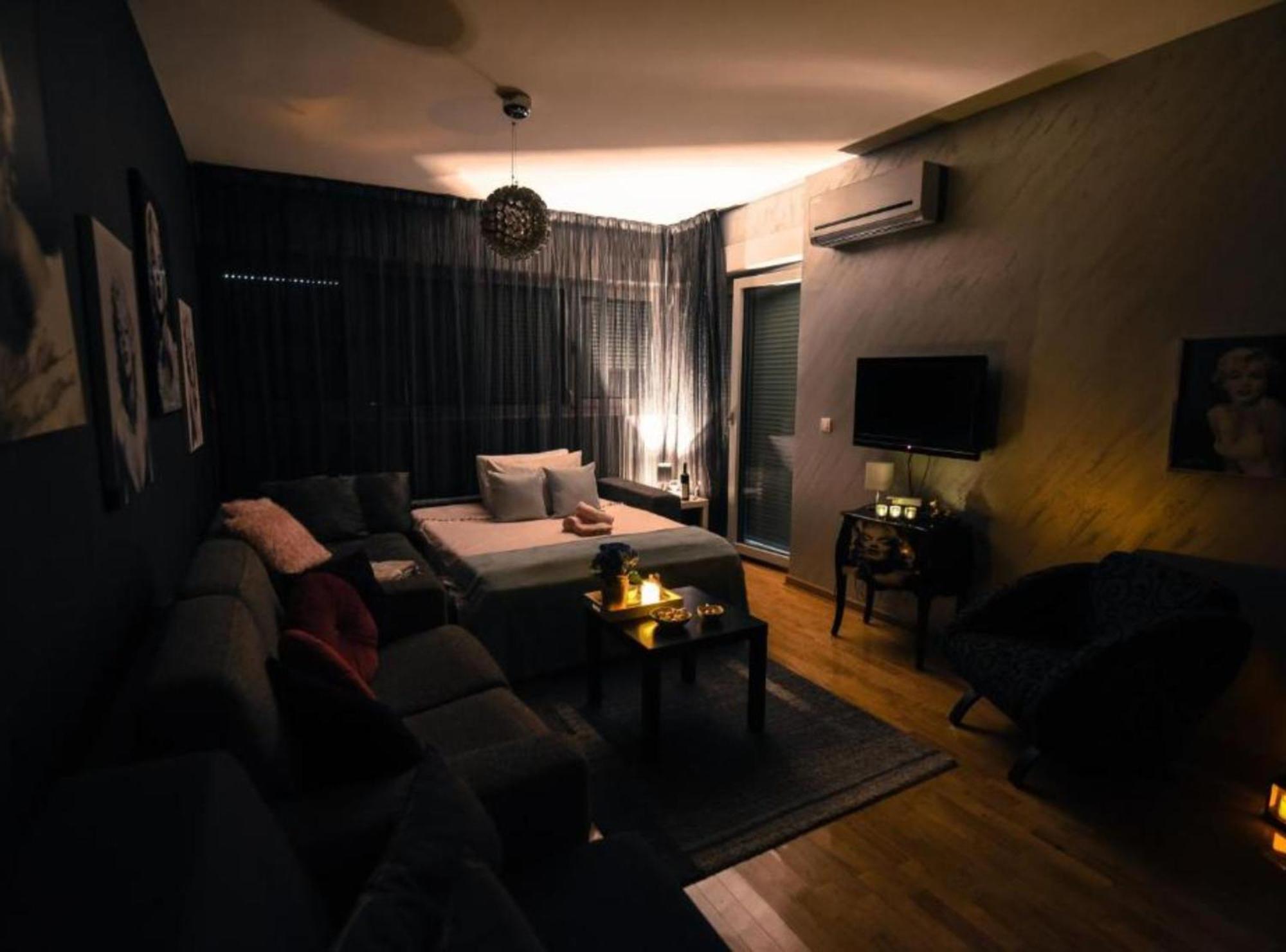 Chic Retreat *