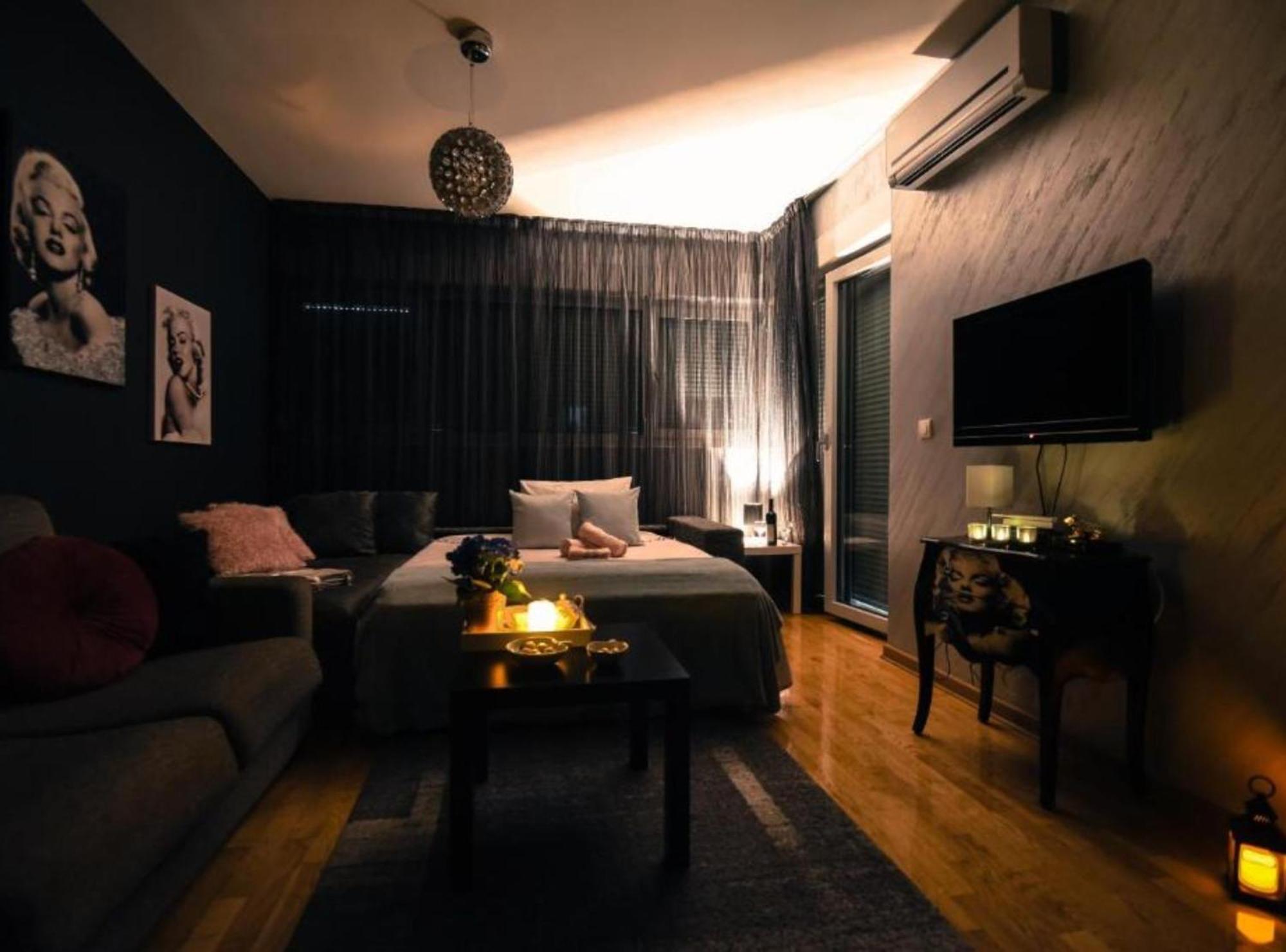 Chic Retreat *